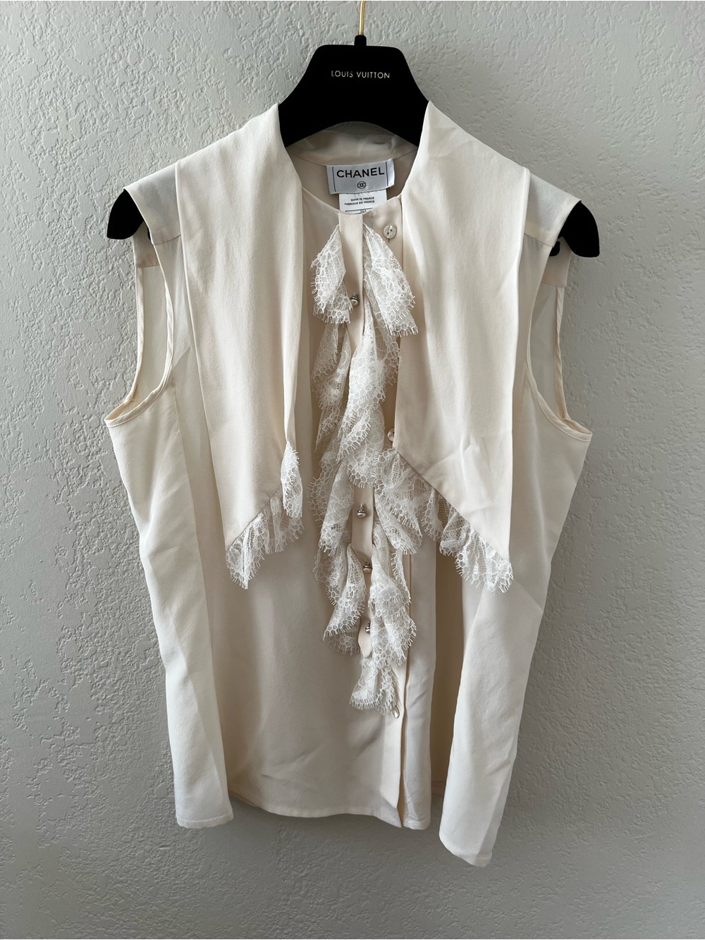 CHANEL Cream Lace-Trim Sleeveless Ruffle Front Silk Blouse
